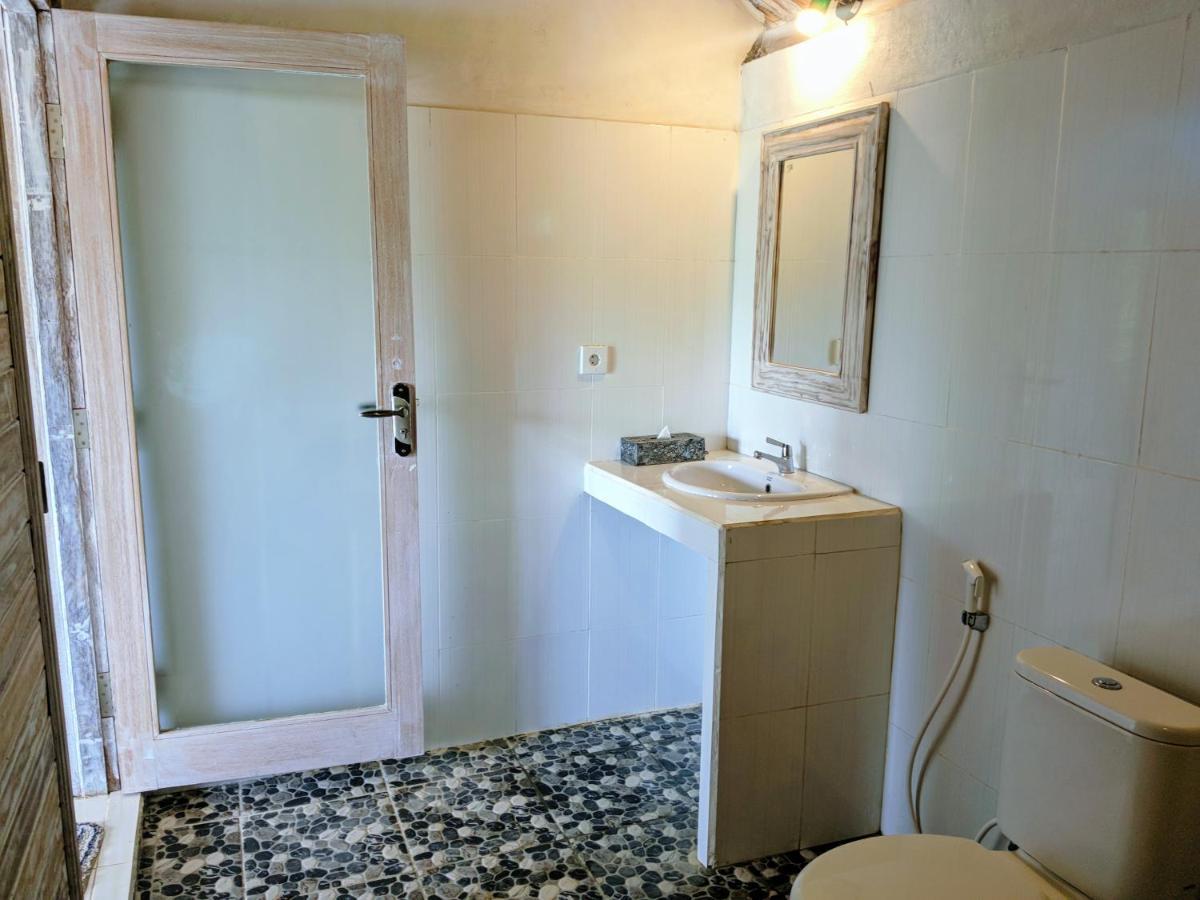 Mesari Hut Lembongan Hotel Екстериор снимка